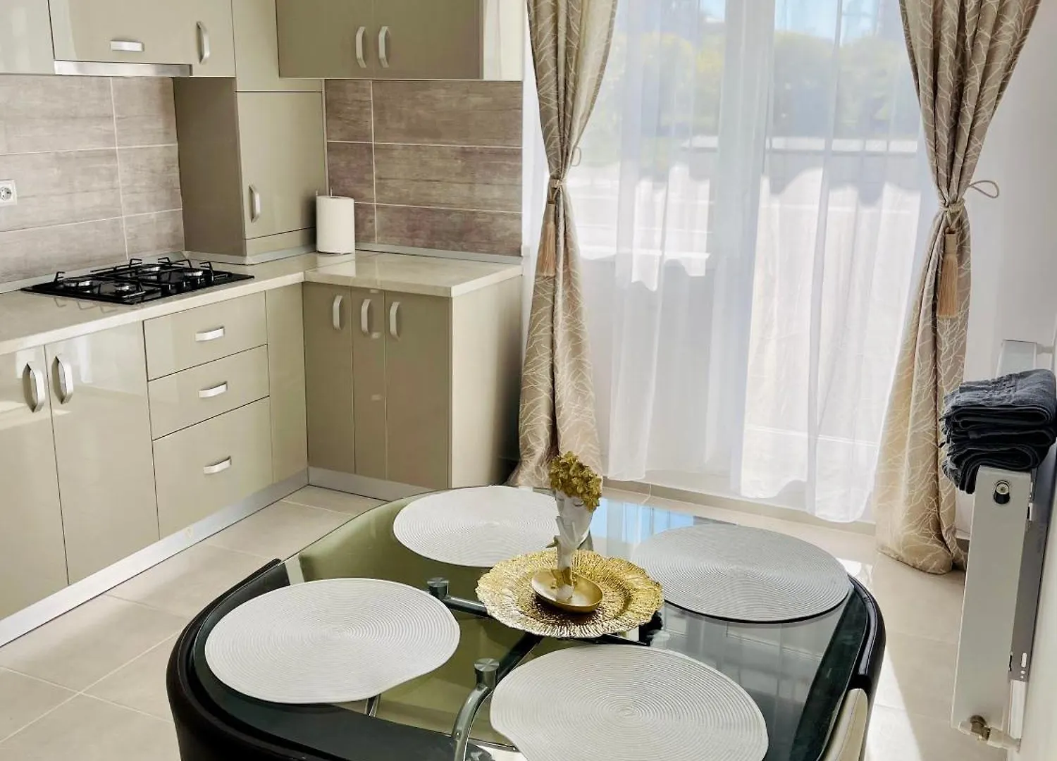 Gold House Apartment Bucharest